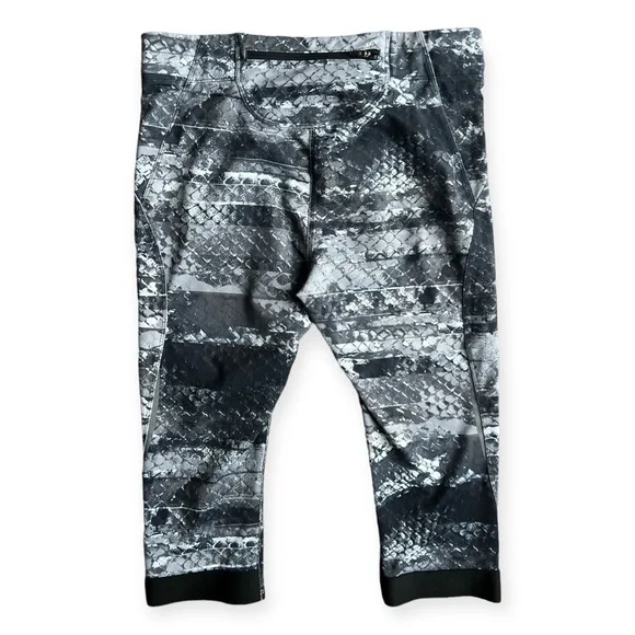 The North Face Motus II Capri Compression Tight Reptile Asphalt Gray, Medium - Picture 3 of 12